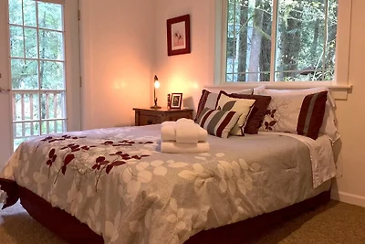 Mt. Baker Lodging's Cabin #1