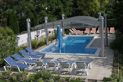 Ferienhaus Csorba mit Klima & Pools