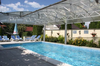 Ferienhaus Csorba mit Klima & Pools