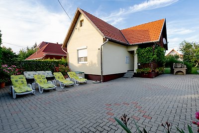 Ferienhaus Csorba mit Klima & Pools