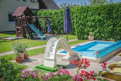 Ferienhaus Csorba mit Pool