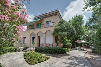 Villa Romana 2 getrennte Whg.
