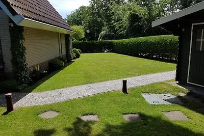 FH m. Fahrrädern u. Strandkabine