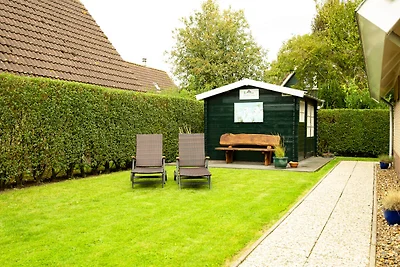FH m. Strandkabine u. Fahrrädern