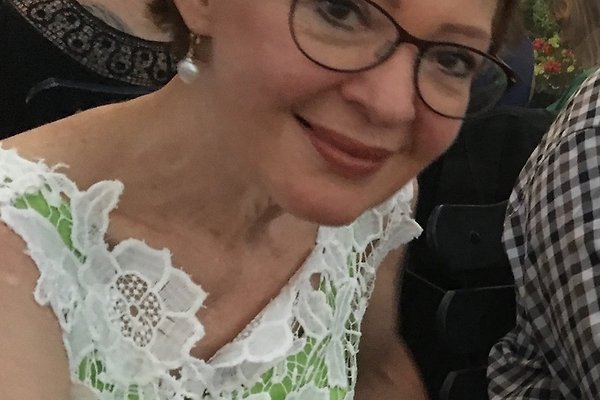 Frau U. Awad Frau U. Awad
