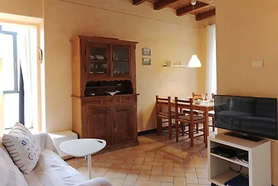 Casa Marsilva, im Dorfkern,nähe See