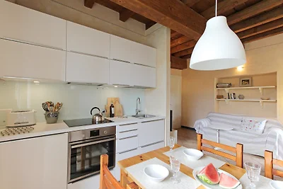 Casa Marsilva, im Dorfkern,nähe See