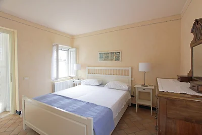Casa Marsilva, im Dorfkern,nähe See
