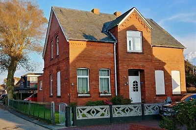 Dina House Sillus 1 