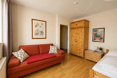 Sunny holiday apartment 3 rooms 100 sqm