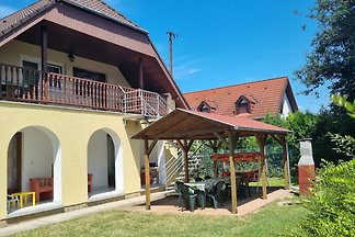 Super posizione, appartamento fantastico e padroni di casa molto gentili!