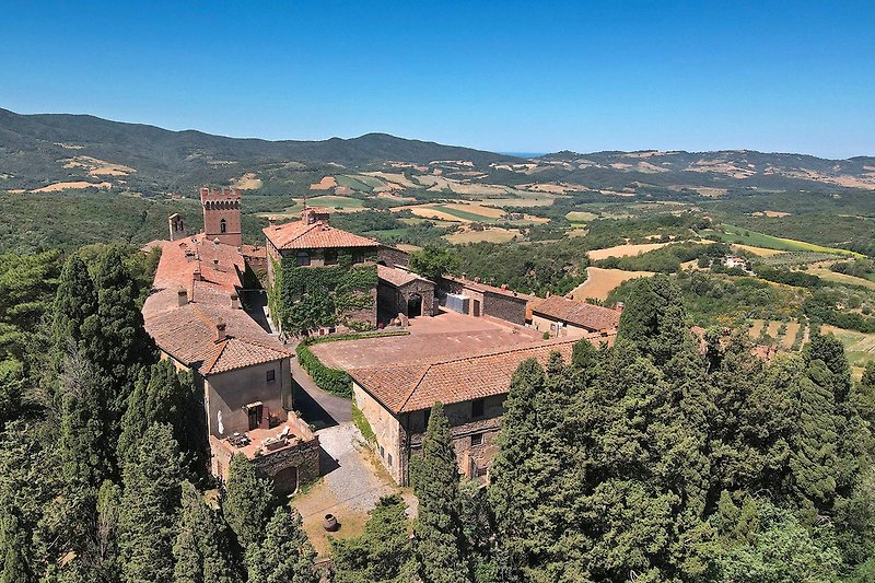 Luftaufnahme vom Castello Ginori