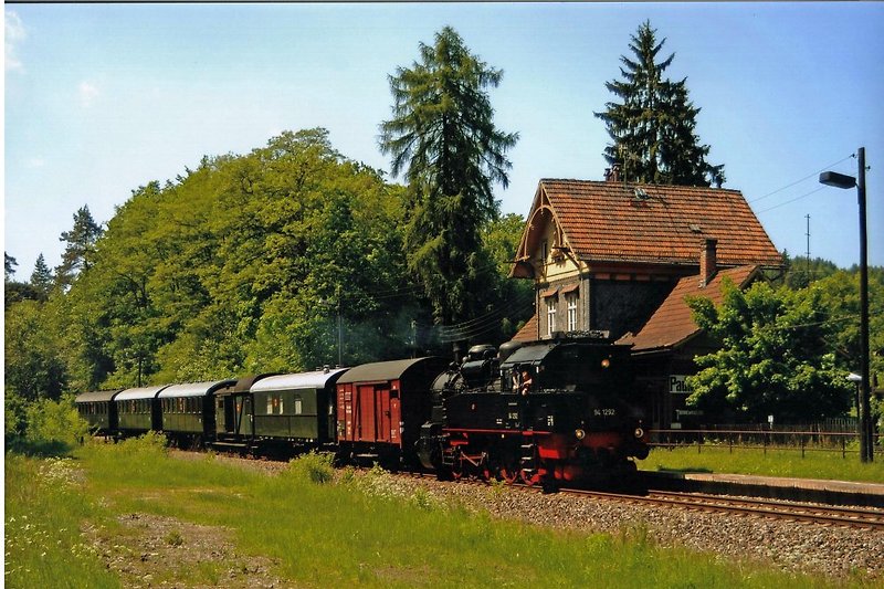 Historic train of the Rennsteigbahn.