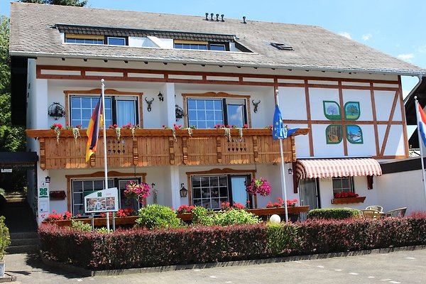 6 Ferienwohnungen 6 Ferienwohnungen