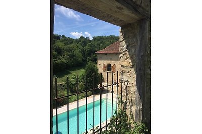 Katharerburg con piscina in Ariège