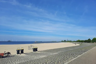 Family Beach House P.4 Lemmer