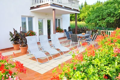 Cottage in riva al mare