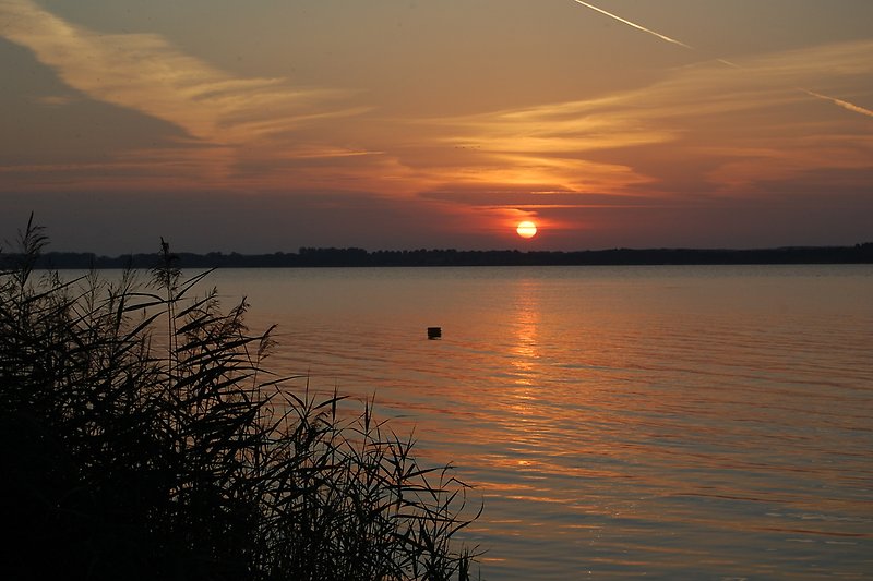 Sonnenaufgang am See