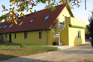 Ferienhaus Fünfseen mit 2 Wohnungen