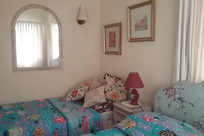 Villa Mango (Sunset Crest 208)