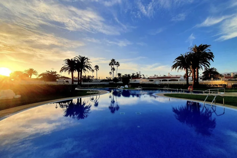 Pool Sonnenuntergang