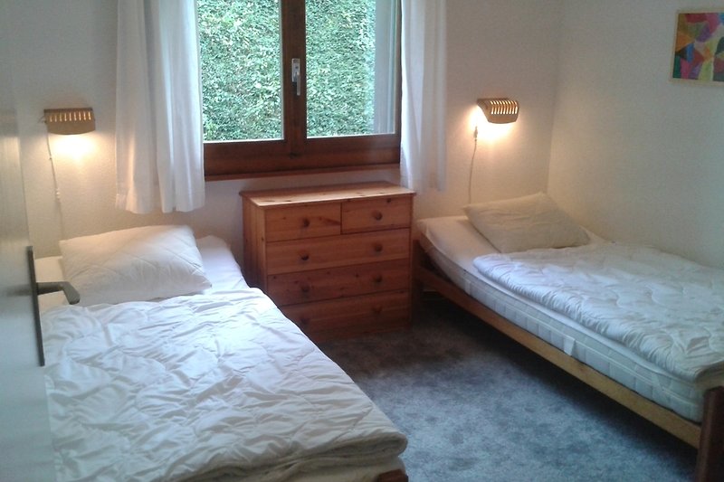 kleines Schlafzimmer/petite chambre
