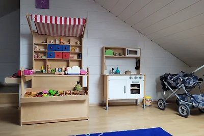 Spielzimmer - Kaufladen und Kinderküche Spielzimmer - Kaufladen und Kinderküche