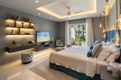 6 bedroom luxury penthouse in Marbella, Andalusia