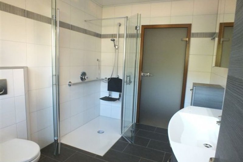 A bending shower in Lavender holiday apartment where 1
