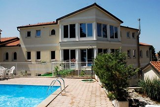 Villa Mala