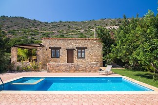 X Village Melidoni