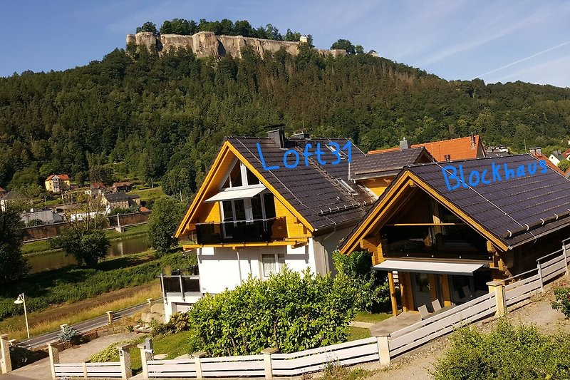 ...Dachgeschosswohnung Loft31 am Fuße der Festung Königstein...