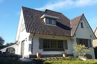 Villa Zeehuis am Strand