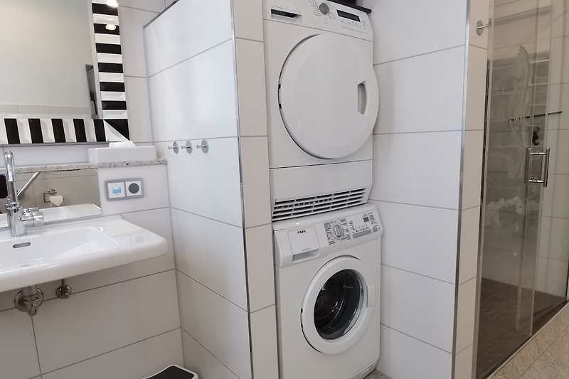 Waschmaschine und Trockner zur kostenlosen Nutzung
