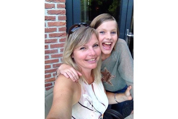 Frau N. Van het Kaar Frau N. Van het Kaar