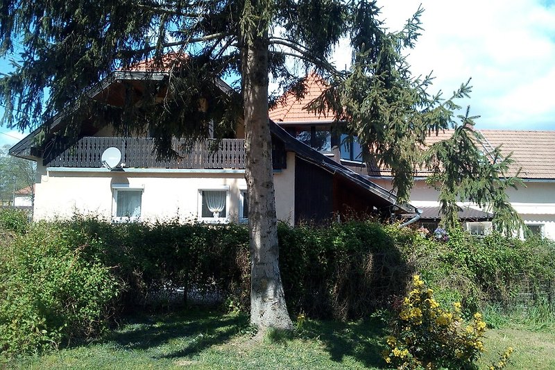 Haus mit Pool und Garten am Balaton in Keszthely Firma