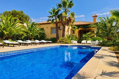 Bella villa mediterranea