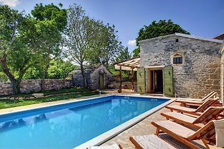 Villa 895