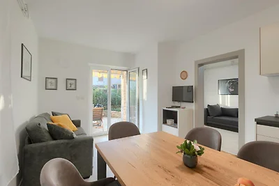 Apartment Dori