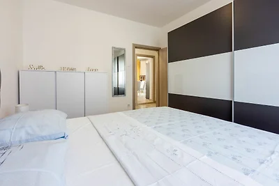 Apartment Zvek