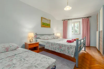 Apartment Eufrasiana