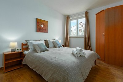 Apartment Adelia 2