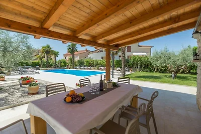 Apartment Paradiso
