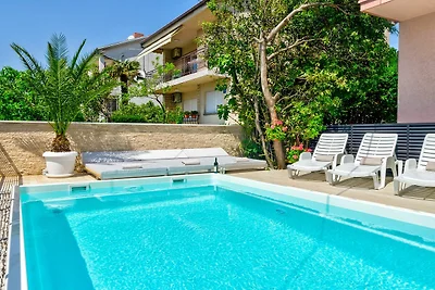 Apartment Abros