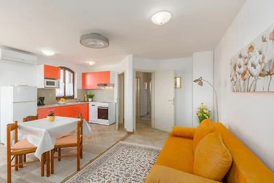 Apartment Livija 4