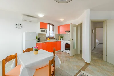 Apartment Livija 4