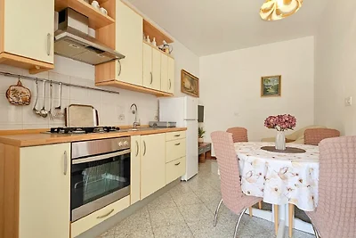 Apartment Marinela Enrica