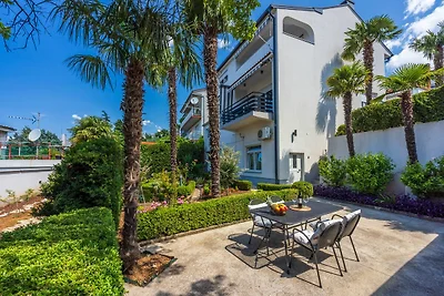 Apartment Garden View