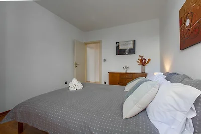 Apartment Adelia 2