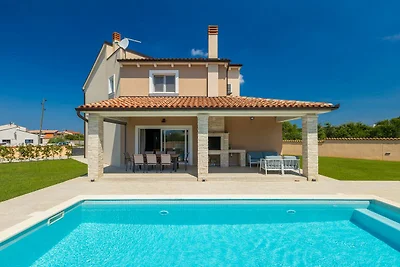 Villa Magica